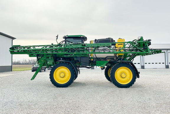 2024 John Deere 412R Sprayer/High Clearance