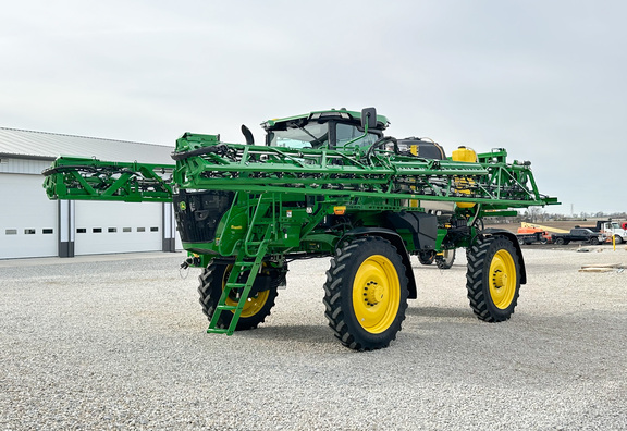 2024 John Deere 412R Sprayer/High Clearance