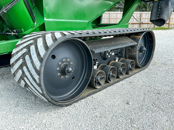 2017 Brent 1282 Grain Cart