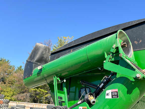 2011 Brent 1394 Grain Cart