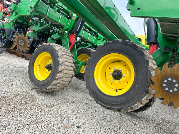 2023 John Deere DB60 Planter