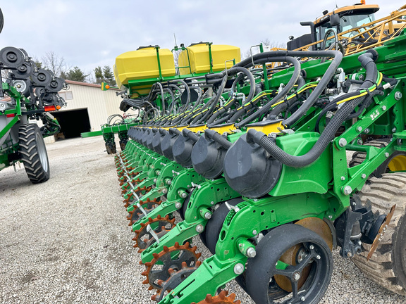 2023 John Deere DB60 Planter