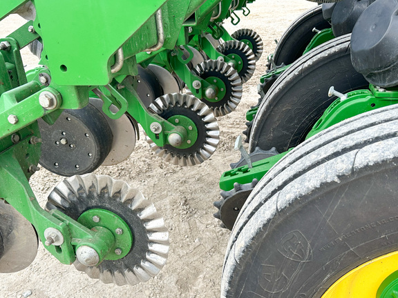 2022 John Deere 1795 Planter