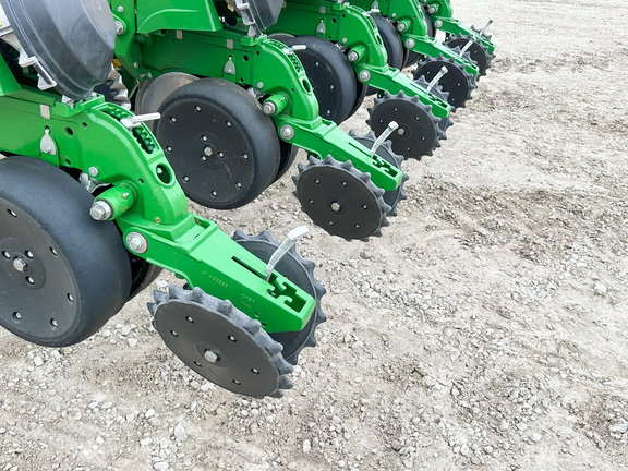 2022 John Deere 1795 Planter