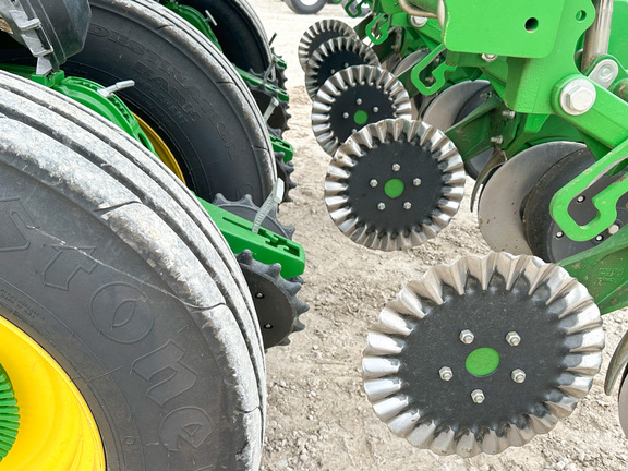 2022 John Deere 1795 Planter