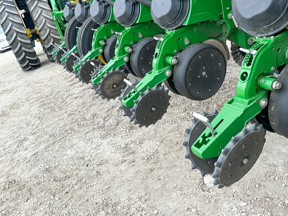 2022 John Deere 1795 Planter