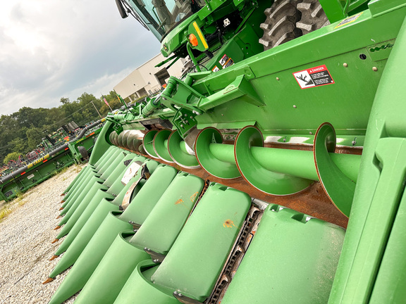 2019 John Deere 712FC Header Corn Head