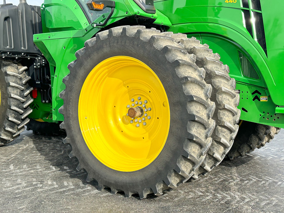 2024 John Deere 9R 440 Tractor 4WD