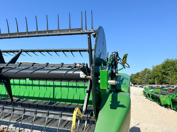 2013 John Deere 640FD Header Combine