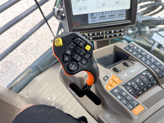 2024 Hagie STS16 Sprayer/High Clearance