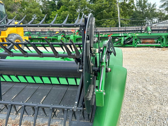 2019 John Deere 745FD Header Combine