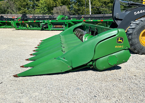 2008 John Deere 608C Header Corn Head