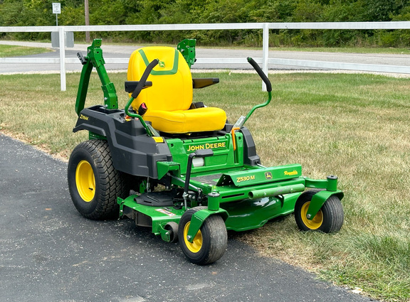 2023 John Deere Z530M Mower/Zero Turn