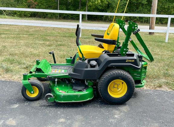 2023 John Deere Z530M Mower/Zero Turn