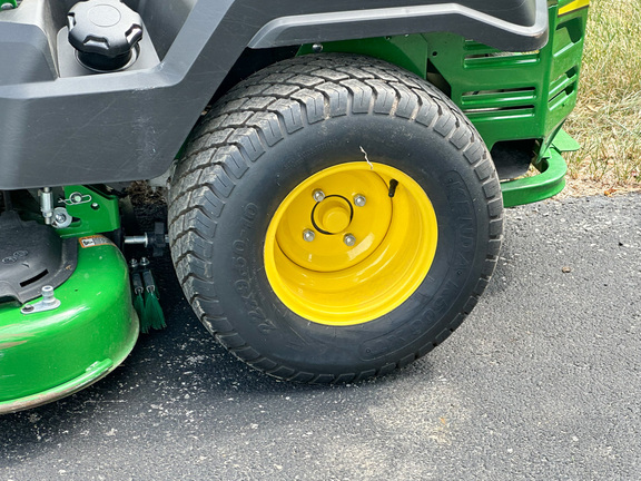 2023 John Deere Z530M Mower/Zero Turn