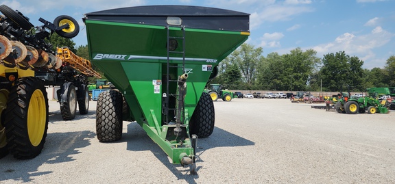 2014 Brent 882 Grain Cart