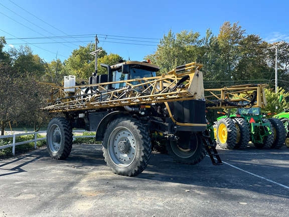 2013 RoGator RG1100 Sprayer/High Clearance