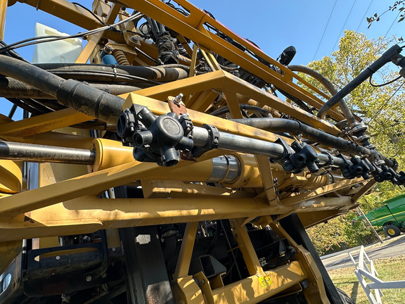 2013 RoGator RG1100 Sprayer/High Clearance