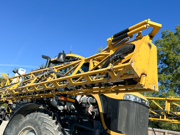 2013 RoGator RG1100 Sprayer/High Clearance