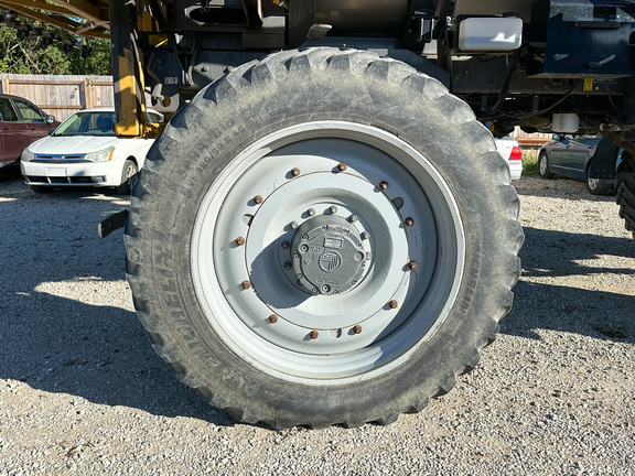 2013 RoGator RG1100 Sprayer/High Clearance