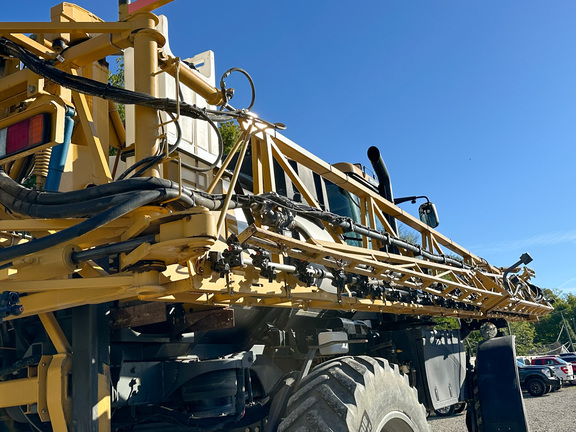 2013 RoGator RG1100 Sprayer/High Clearance