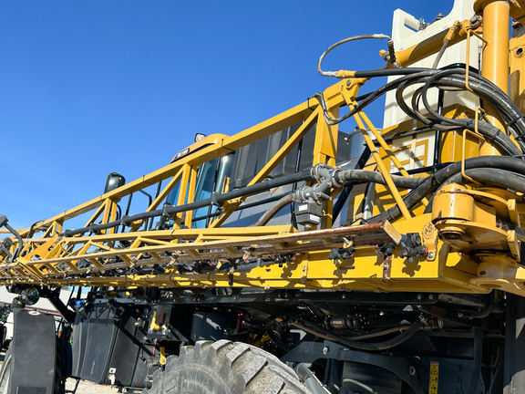 2013 RoGator RG1100 Sprayer/High Clearance