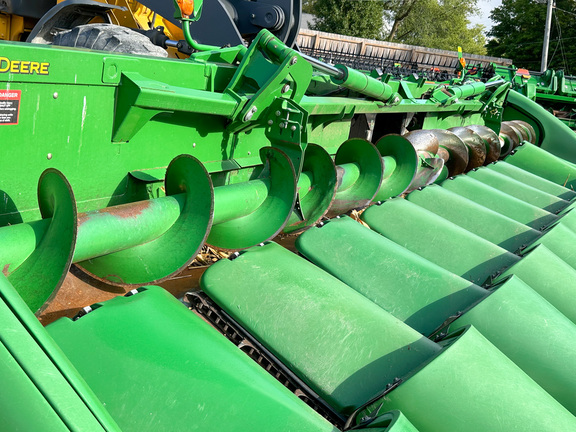 2016 John Deere 612FC Header Corn Head