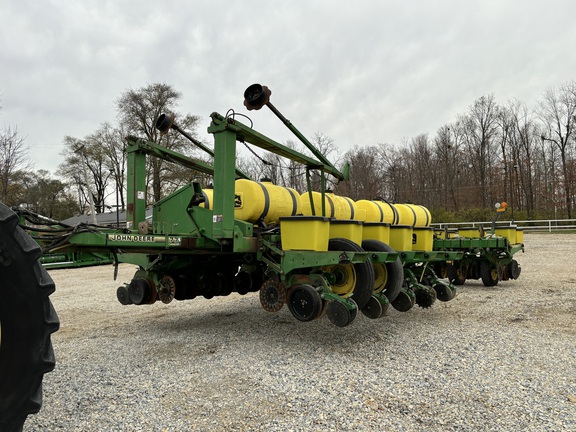 1997 John Deere 1770 Planter