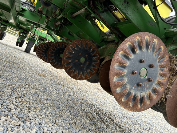 1997 John Deere 1770 Planter