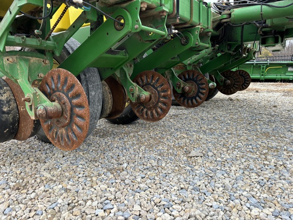 1997 John Deere 1770 Planter