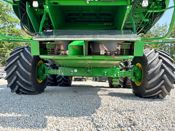 2023 John Deere S780 Combine