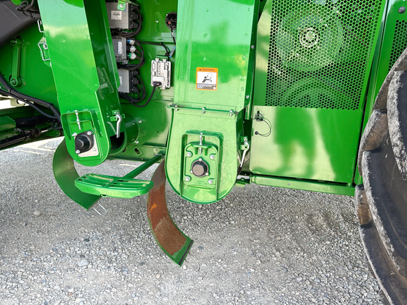 2023 John Deere S780 Combine