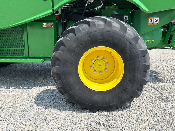 2023 John Deere S780 Combine