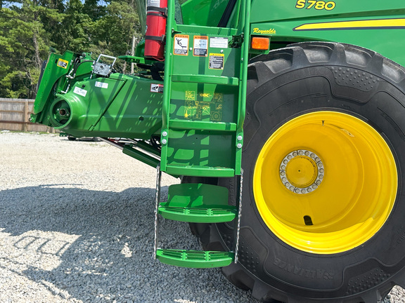 2023 John Deere S780 Combine