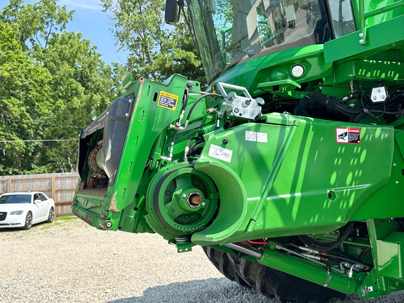 2023 John Deere S780 Combine