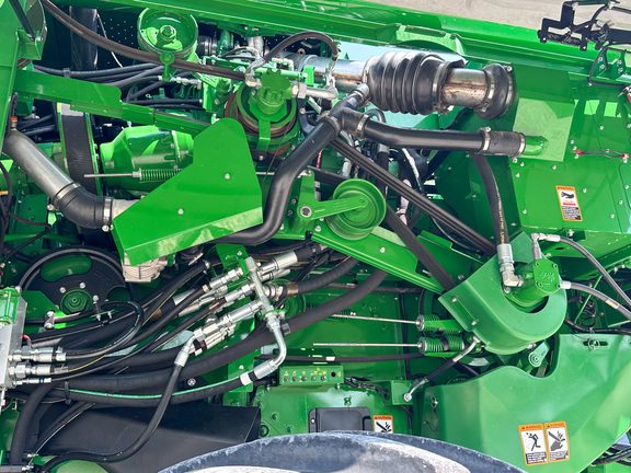 2023 John Deere S780 Combine