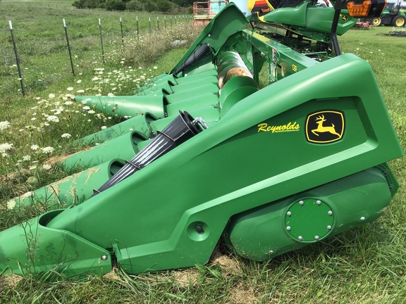 2023 John Deere C8R Header Corn Head