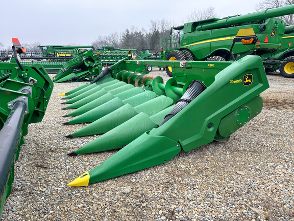 2023 John Deere C8R Header Corn Head