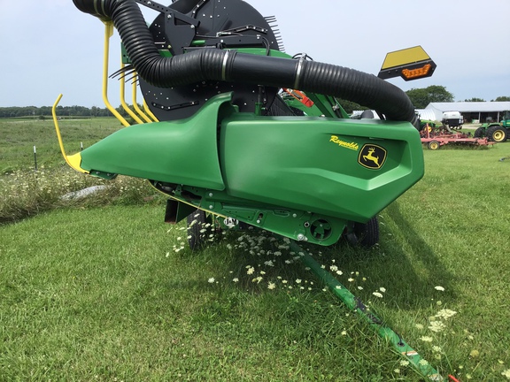 2023 John Deere RD40F Header Combine