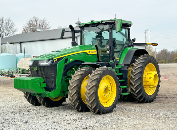 2023 John Deere 8R 340 Tractor