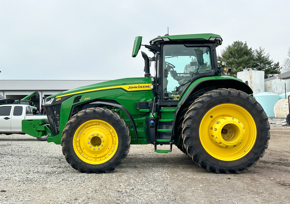 2023 John Deere 8R 340 Tractor