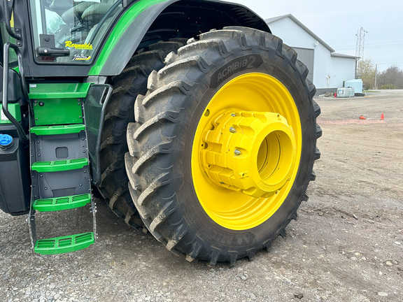 2023 John Deere 8R 340 Tractor