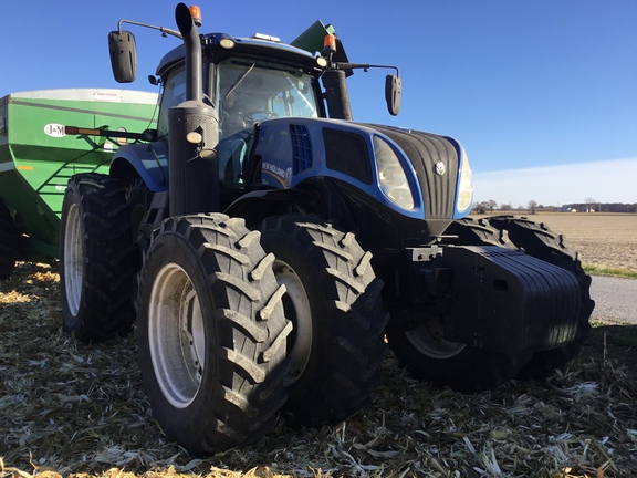 2016 New Holland T8.320 Tractor