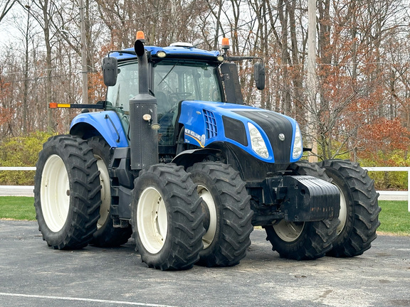 2016 New Holland T8.320 Tractor