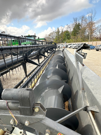 2010 AGCO 8230 Header Combine