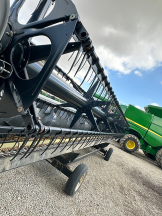 2010 AGCO 8230 Header Combine