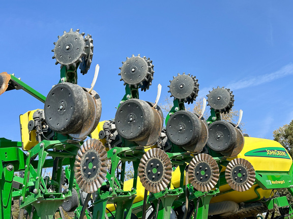 2015 John Deere 1795 Planter