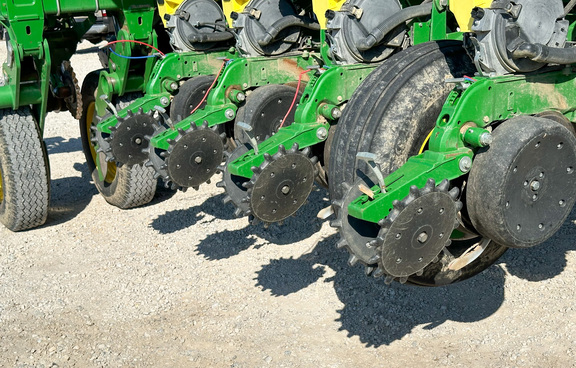 2015 John Deere 1795 Planter