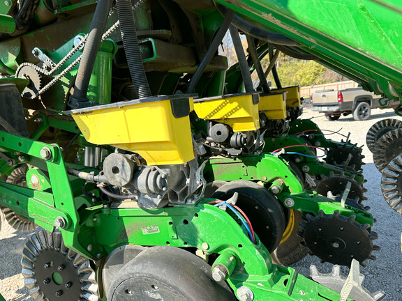 2015 John Deere 1795 Planter