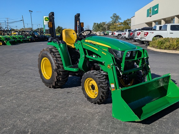 2022 John Deere 3032E Tractor Compact